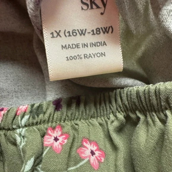 Terra & Sky Olive Green Floral Ruffle Blouse - Picture 2 of 5